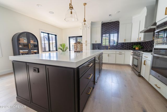 15 Barberie Avenue B, Highlands, NJ 07732