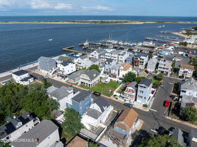 15 Barberie Avenue B, Highlands, NJ 07732