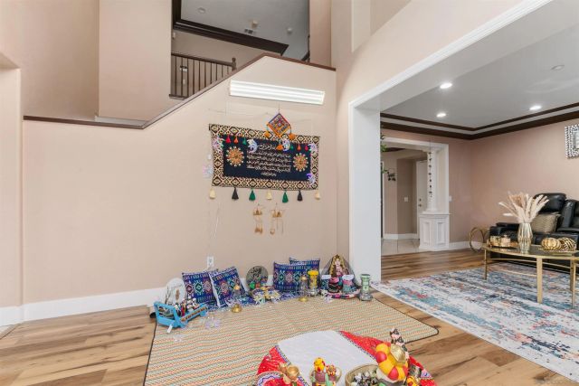10394 Valley Waters Dr, Spring Valley, CA 91978