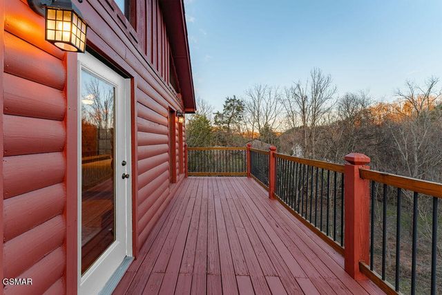 1220 Sugar Loaf Road, Sevierville, TN 37876