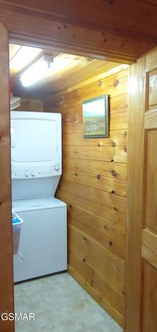 1220 Sugar Loaf Road, Sevierville, TN 37876