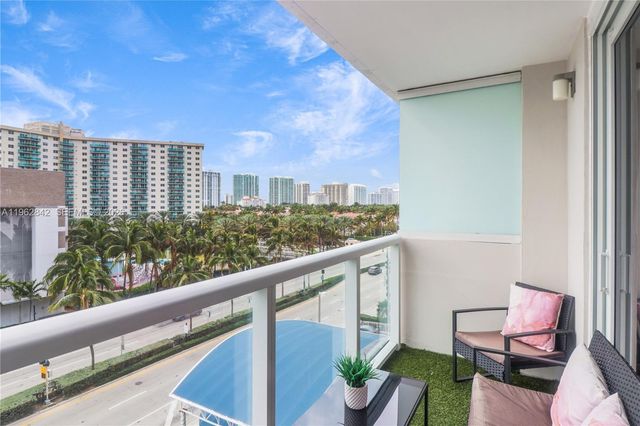 19201 Collins Avenue 439, Sunny Isles Beach, FL 33160