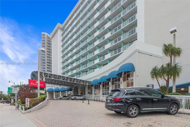 19201 Collins Avenue 439, Sunny Isles Beach, FL 33160