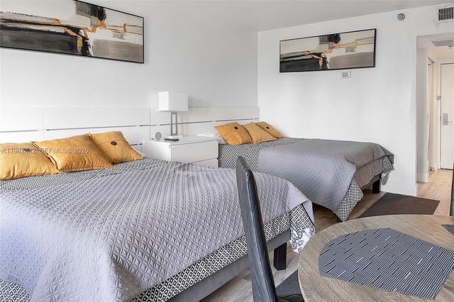 19201 Collins Avenue 439, Sunny Isles Beach, FL 33160