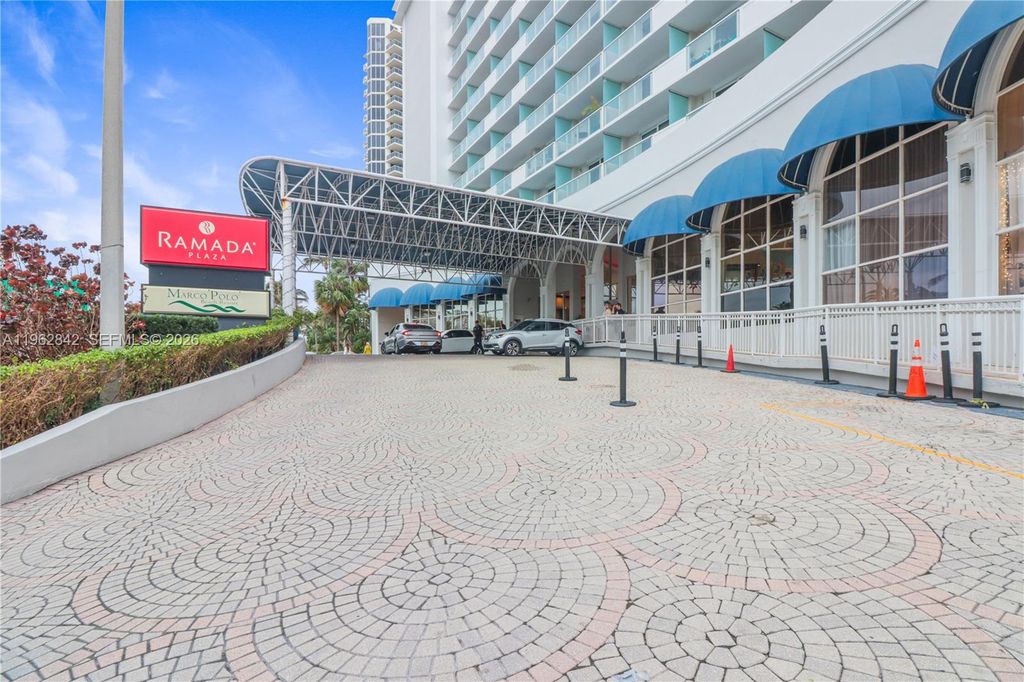 19201 Collins Avenue 439, Sunny Isles Beach, FL 33160