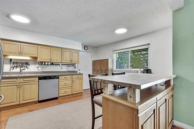 4712 E TEMPLE HEIGHTS ROAD, Tampa, FL 33617