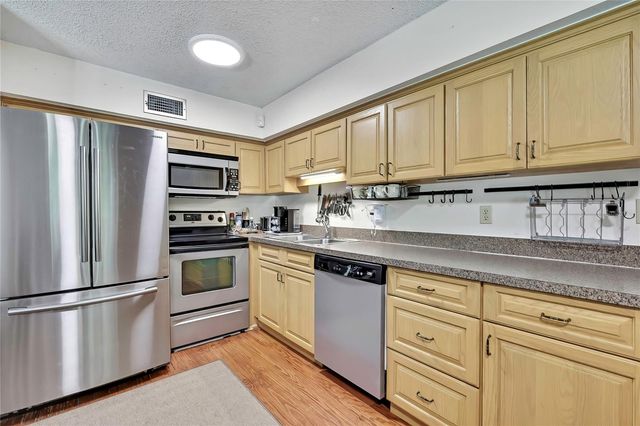 4712 E TEMPLE HEIGHTS ROAD, Tampa, FL 33617