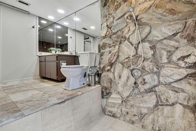 4712 E TEMPLE HEIGHTS ROAD, Tampa, FL 33617