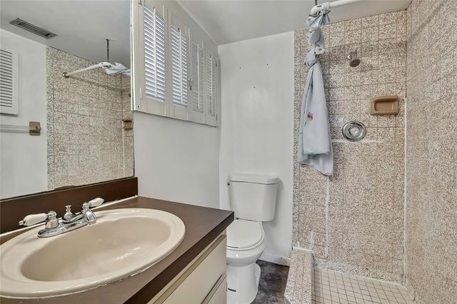 4712 E TEMPLE HEIGHTS ROAD, Tampa, FL 33617