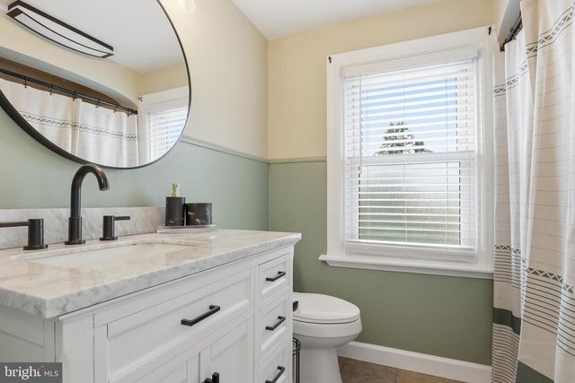 309 W WALNUT ST, Hanover, PA 17331