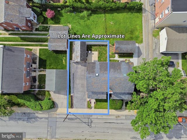 309 W WALNUT ST, Hanover, PA 17331