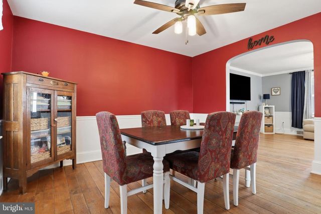309 W WALNUT ST, Hanover, PA 17331