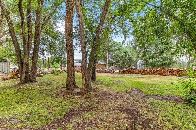 21 N MAIN ST, Junction, UT 84740