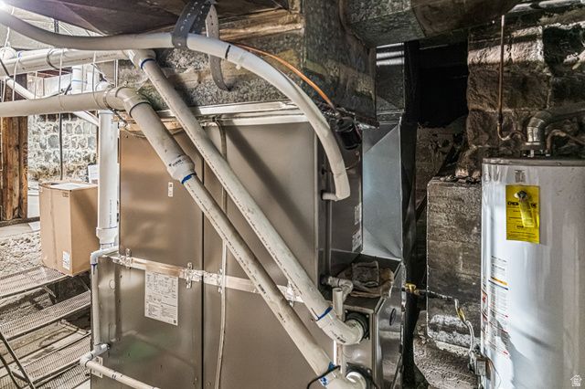 21 N MAIN ST, Junction, UT 84740