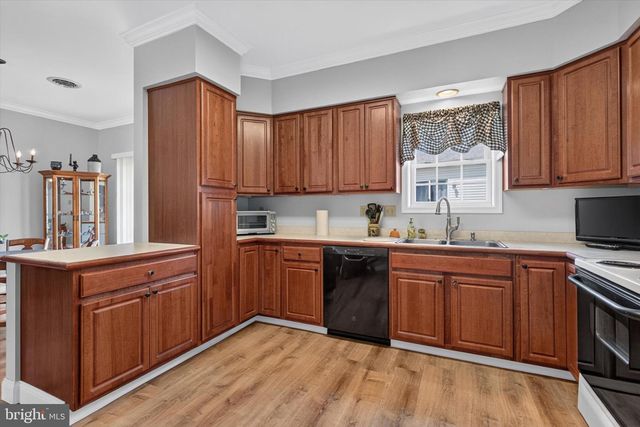 162 LEONARD LN, Harrisburg, PA 17111