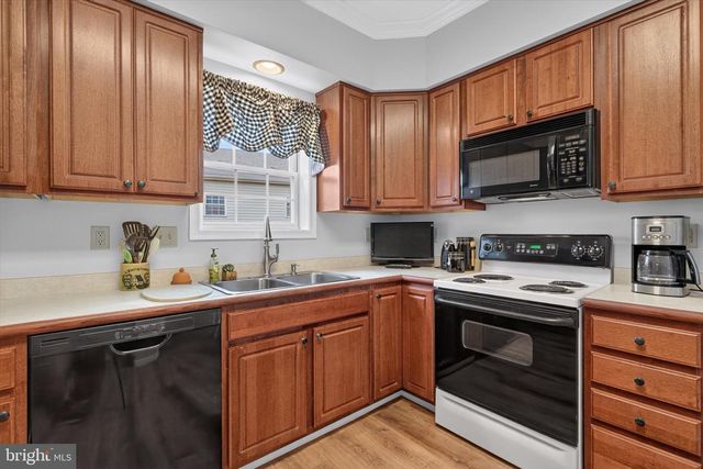 162 LEONARD LN, Harrisburg, PA 17111