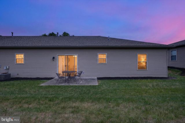 162 LEONARD LN, Harrisburg, PA 17111