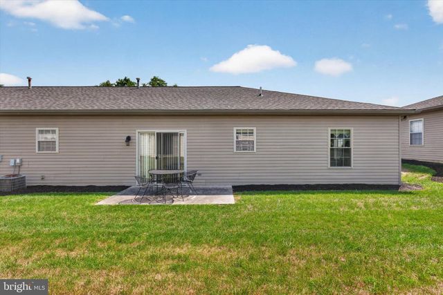 162 LEONARD LN, Harrisburg, PA 17111