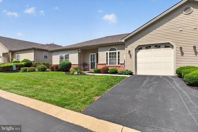 162 LEONARD LN, Harrisburg, PA 17111