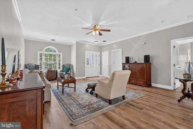 162 LEONARD LN, Harrisburg, PA 17111