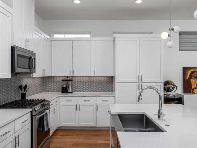 6401 Keegans DR, Austin, TX 78724