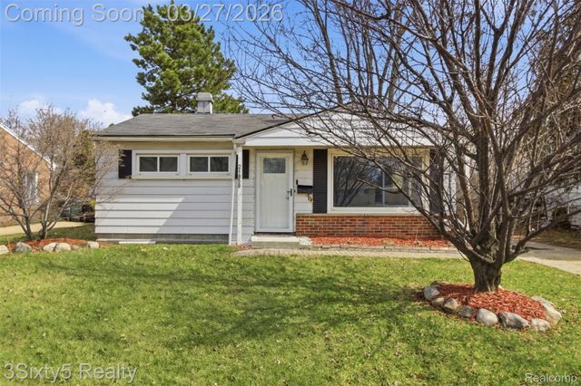 21950 Coolidge Highway, Oak Park, MI 48237