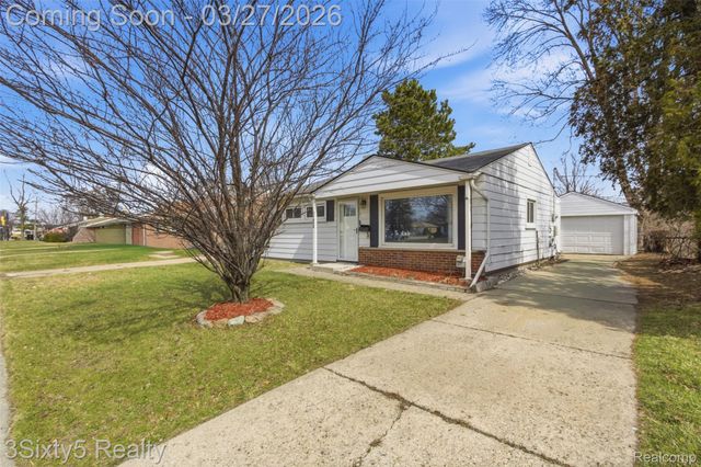 21950 Coolidge Highway, Oak Park, MI 48237