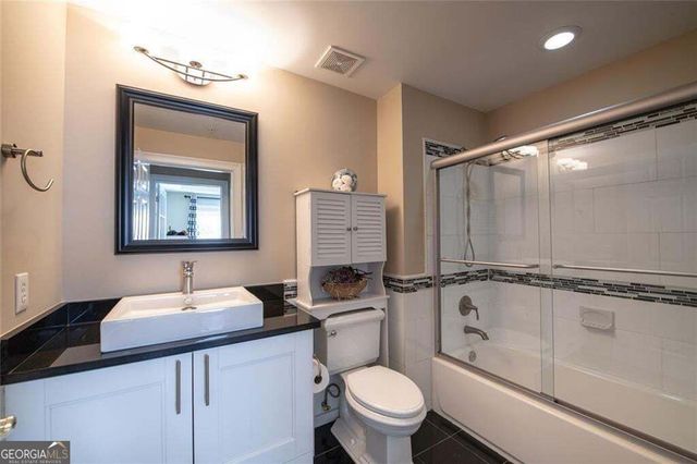 3275 NE Lenox Road NE 207, Atlanta, GA 30324