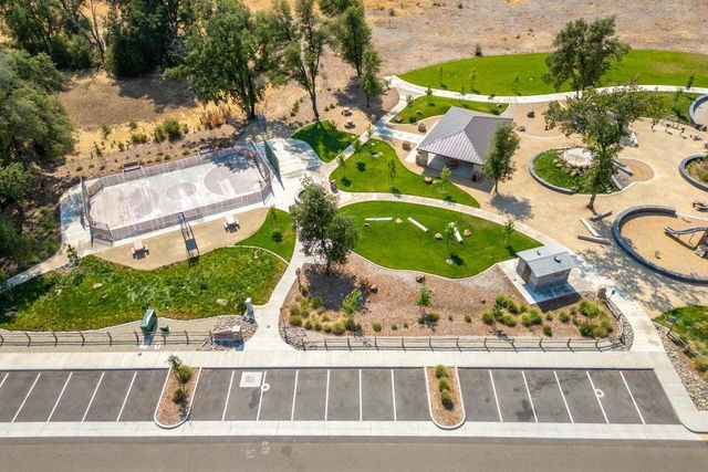 3063 Karuk Avenue, Redding, CA 96002