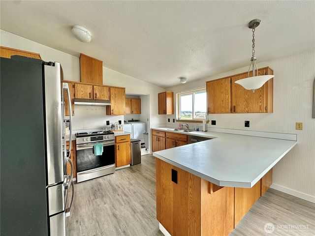 17 Gray Gables Lane, Hoquiam, WA 98550