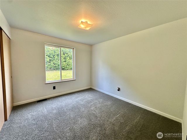 17 Gray Gables Lane, Hoquiam, WA 98550