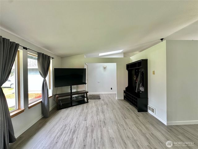 17 Gray Gables Lane, Hoquiam, WA 98550