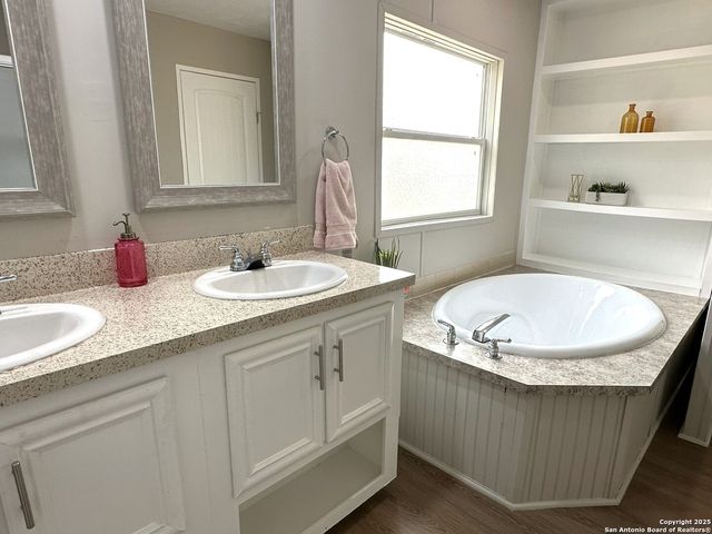 4051 Sutherland Springs, Seguin, TX 78155