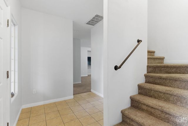 1101 Sayword Court, Bakersfield, CA 93312