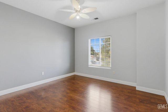 1101 Sayword Court, Bakersfield, CA 93312