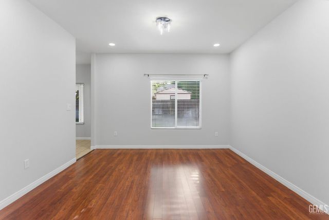 1101 Sayword Court, Bakersfield, CA 93312