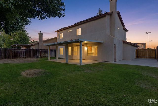 1101 Sayword Court, Bakersfield, CA 93312
