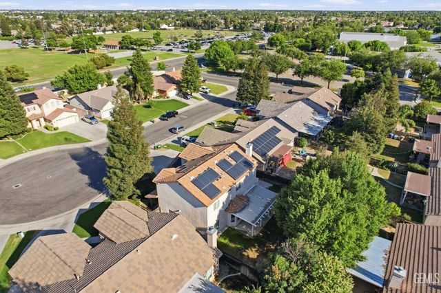 1101 Sayword Court, Bakersfield, CA 93312
