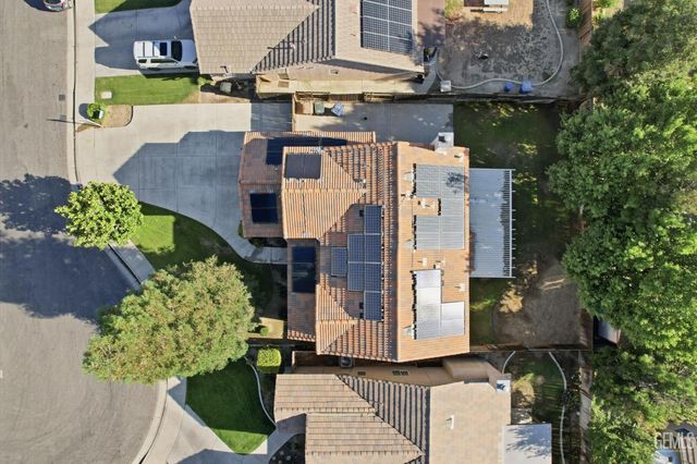 1101 Sayword Court, Bakersfield, CA 93312