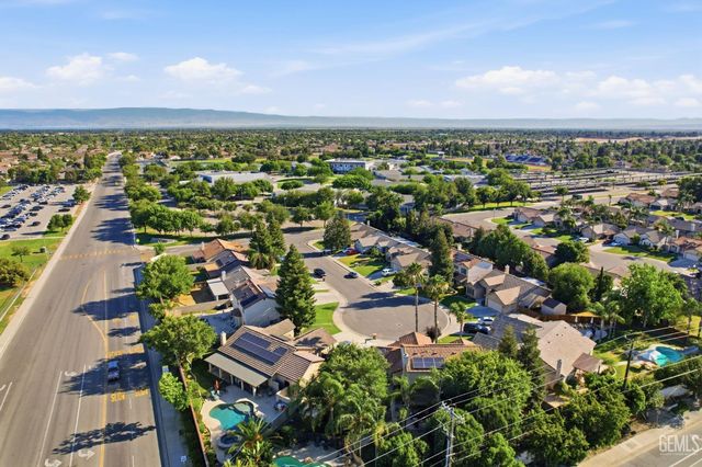 1101 Sayword Court, Bakersfield, CA 93312