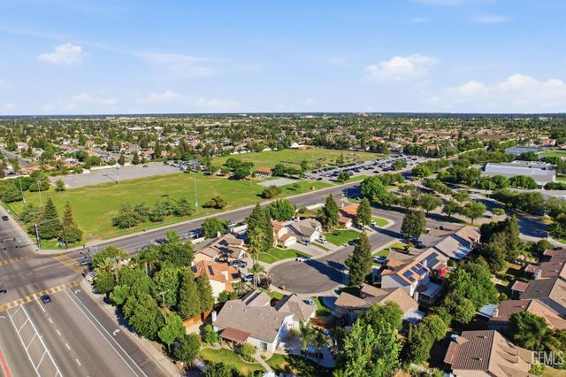1101 Sayword Court, Bakersfield, CA 93312