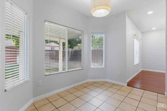 1101 Sayword Court, Bakersfield, CA 93312