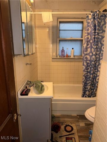 7801 Maryland Avenue, Cleveland, OH 44105