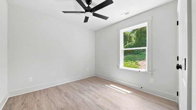 6624 Sandswitch Road, Hixson, TN 37343