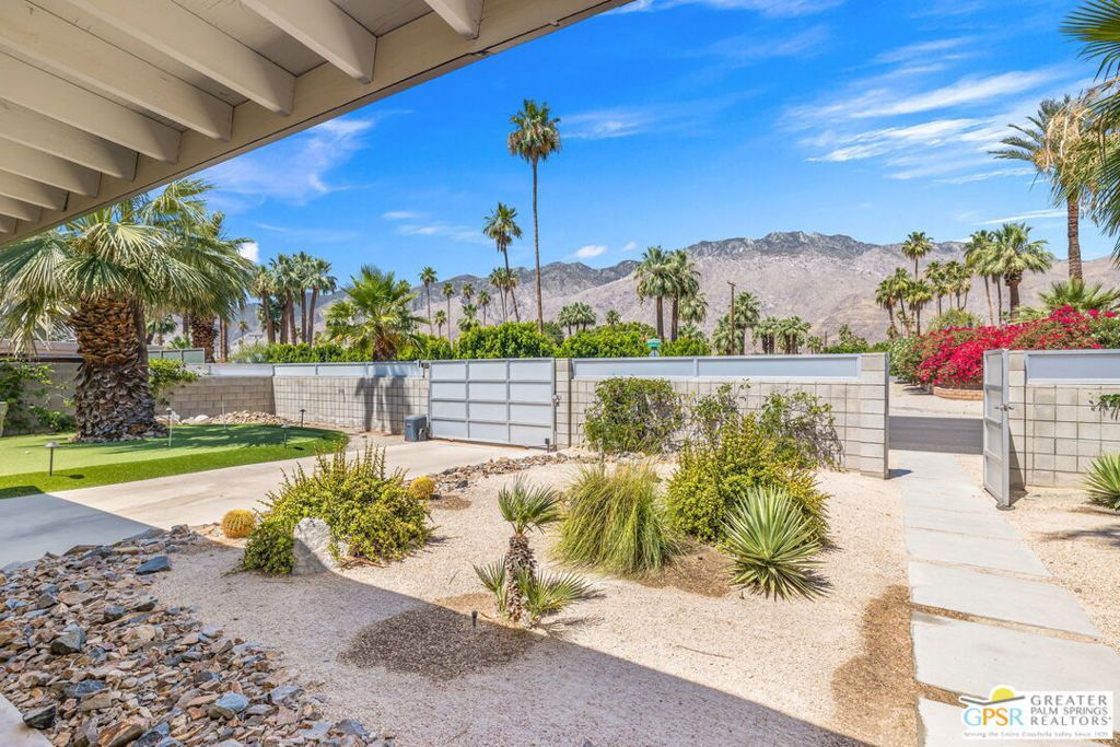Image 16 of property listing at 242 Cerritos Drive, Palm Springs, CA 92262
