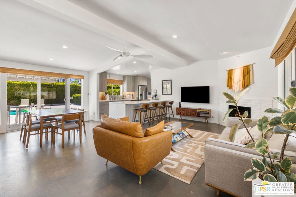Image 19 of property listing at 242 Cerritos Drive, Palm Springs, CA 92262