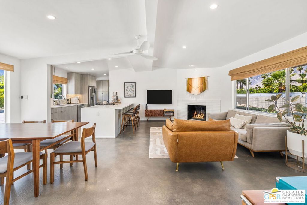 Image 20 of property listing at 242 Cerritos Drive, Palm Springs, CA 92262