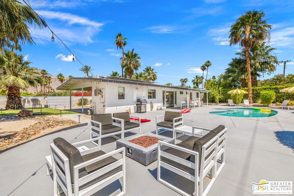 Image 56 of property listing at 242 Cerritos Drive, Palm Springs, CA 92262