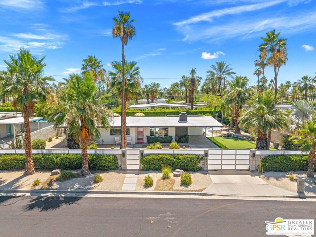 Image 62 of property listing at 242 Cerritos Drive, Palm Springs, CA 92262