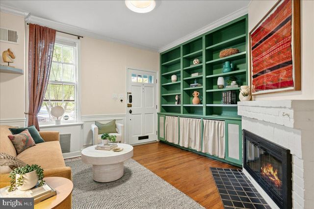 909 G ST SE, Washington, DC 20003